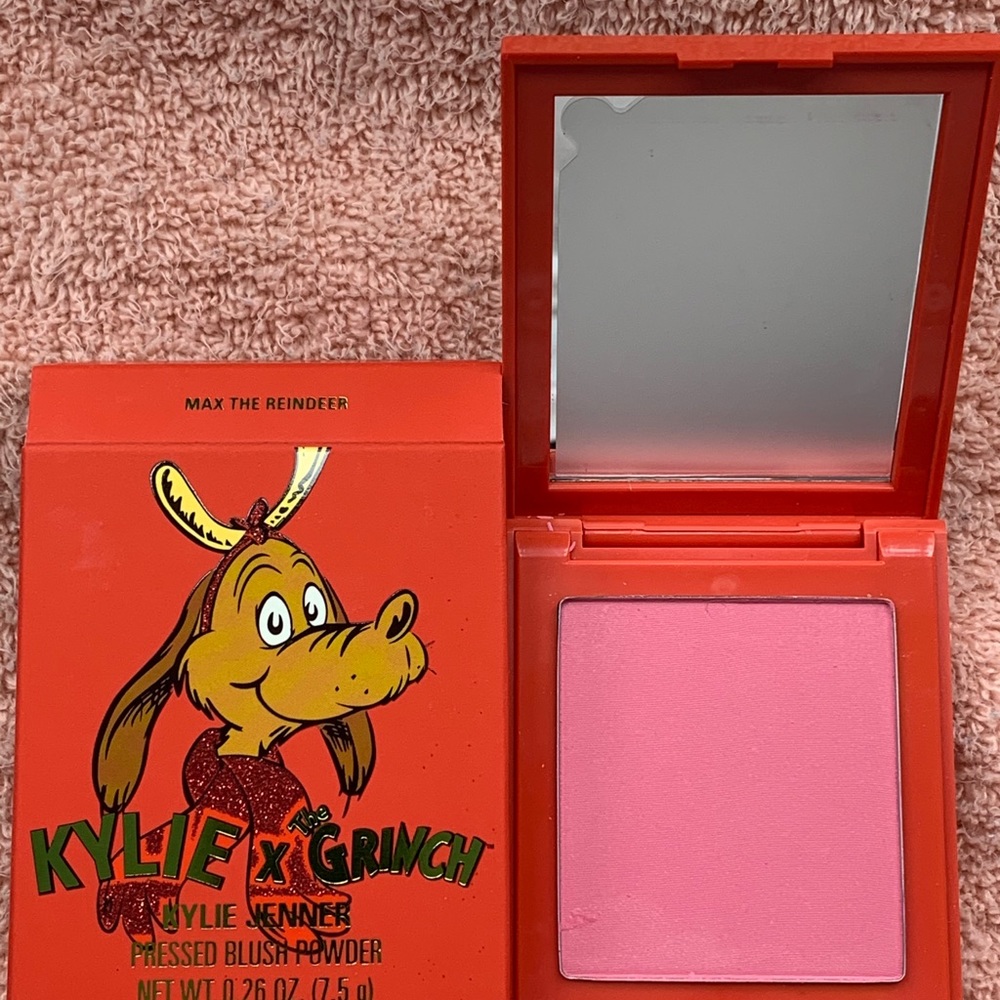 Kylie x The Grinch Max the Reindeer Blush